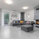 Vakantiehuis In With Sauna